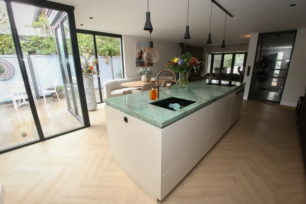 Resultaat verbouwing en uitbouw woning Bunschoten